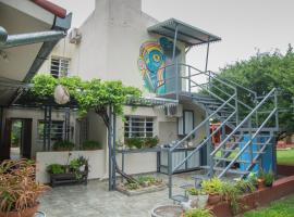 Feliza Hostel, hostel σε Villa Carlos Paz