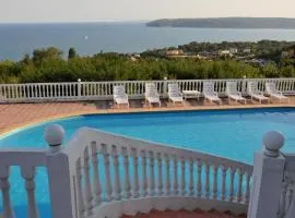 Семеен хотел Казабланка Грийн