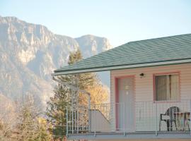 Sunset Motel, hotel with parking in Creston