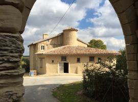 La Tour Barbacane, casa rústica em Alan