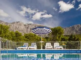 Villa Marta in Tucepi, private pool