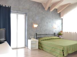 Al Brenta – hotel w mieście Levico Terme