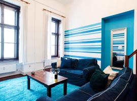 Indigo Apartment With Free Parking