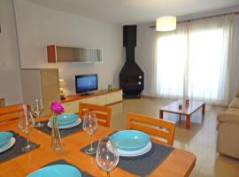 SAN FERNANDO PALACE III - Beach House, hotel u Olivi
