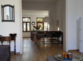 Mansion 6, ξενοδοχείο με γκολφ στο Μάαστριχτ