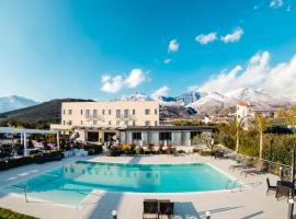 Kora Park Resort, hotel v mestu Formia