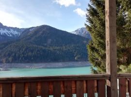 Elison-on the lake B&B, hotel with parking in Sauris