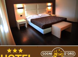 Hotel Sogni D'Oro Airport, отель в Ламеция-Терме