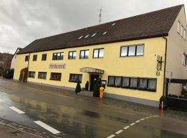 Eiscafé - Pizzeria Antonio – obiekt B&B w Ansbach