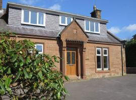 Criffel Cottage, hotel in Dumfries