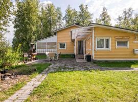 Holiday Home Joutsen by Interhome, Hotel mit Parkplatz in Verla