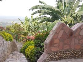 Kingfisher Safaris Lodge Kichwamba, hotel v destinaci Kichwamba