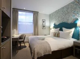 54 Queen's Gate Hotel