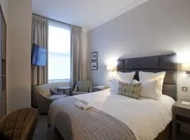 54 Queen's Gate Hotel