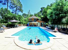 Village Nature et Océan à côté de la plage avec piscine et jacuzzi, hotel em Messanges