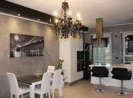 Manhattan House