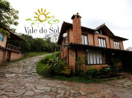 Pousada Chalés Vale do Sol, inn in Conceição da Ibitipoca