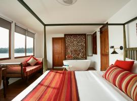 Charter by DAE - Luxury River Cruise, boat in Madapata