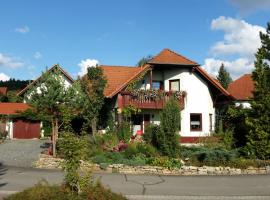 Ferienwohnungen Moritz, cheap hotel in Riechheim