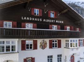Landhaus Albert Murr, lantligt boende i Sankt Anton am Arlberg