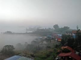 บ้านแสงเพ็ญ by แช่มช้อย, rumah tamu di Phetchabun