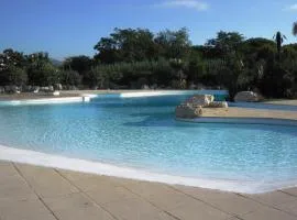 GASYAN - Golfe de St-Tropez - Appartement aves accès plage dans résidence avec piscine