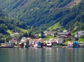 Visit Undredal