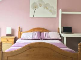 AVONDALE ACCOMMODATION, hotel em Letterkenny