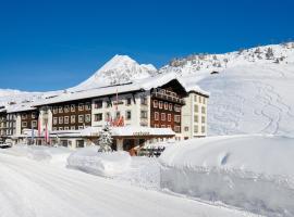 Sporthotel Lor&uuml;nser, Unterkunft mit Onsen in Z&uuml;rs am Arlberg