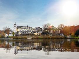 Hotel Weisser Bär, hotell i Mülheim an der Mosel