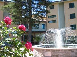 Centro SoggiornoLaSalette, готель у місті Ночера-Умбра