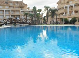 Residencial Tamarindo - Primera línea Gran terraza, hotel with parking in Denia
