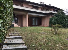 Lakeside Lago Maggiore, hotel with parking in  Monvalle 