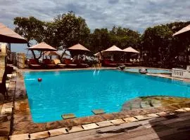 Bali Taman Beach Resort & Spa Lovina