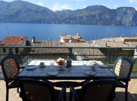 Appartment Kasa Kiara, hótel í Brenzone sul Garda