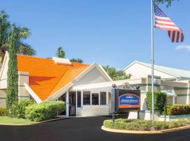 Howard Johnson by Wyndham Vero Beach / Downtown, hotell i Vero Beach