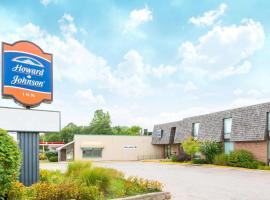 Howard Johnson by Wyndham Tillsonburg, hotel with parking in Tillsonburg