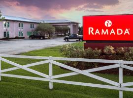 Ramada by Wyndham Luling, hotel with parking in Luling