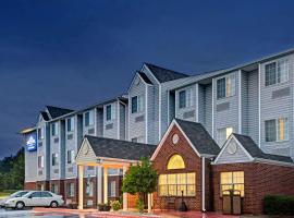 Microtel Inn & Suites by Wyndham Statesville, hotel di Statesville