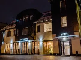Hotel Chrobrego9