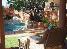Wilmots on Dixon, romantic hotel in Alice Springs