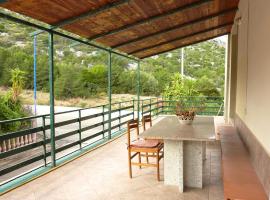 La bouganville Apartments、カーラゴノネのアパートメント