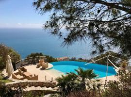 Beautiful Villa 5 min from Monaco, hotel a Cap d'Ail