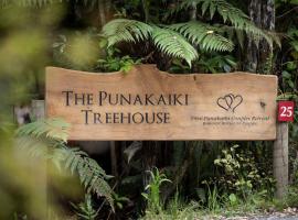 Punakaiki Treehouse Limited, hotel uz plažu u gradu 'Punakaiki'