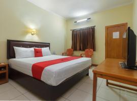 RedDoorz at Jalan Babepalar Rike Manado, hotel em Manado