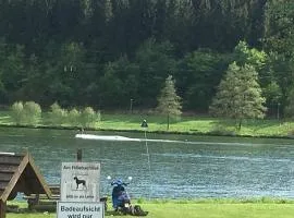 App mit Seeblick am Hillebachsee in Winterberg OT
