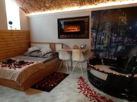 UNDERGROUND Jacuzzi Rooms, ξενοδοχείο στην Κρακοβία