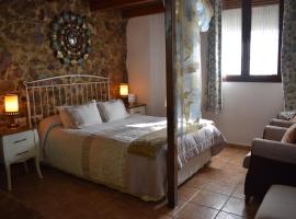 Hostal Rural Molino Del Bombo, hotel in Aracena