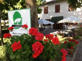 Agriturismo La Cavaliera โรงแรมในMonteveglio