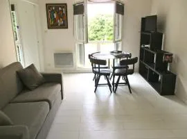 Studio Spacieux dans Parc Arboré